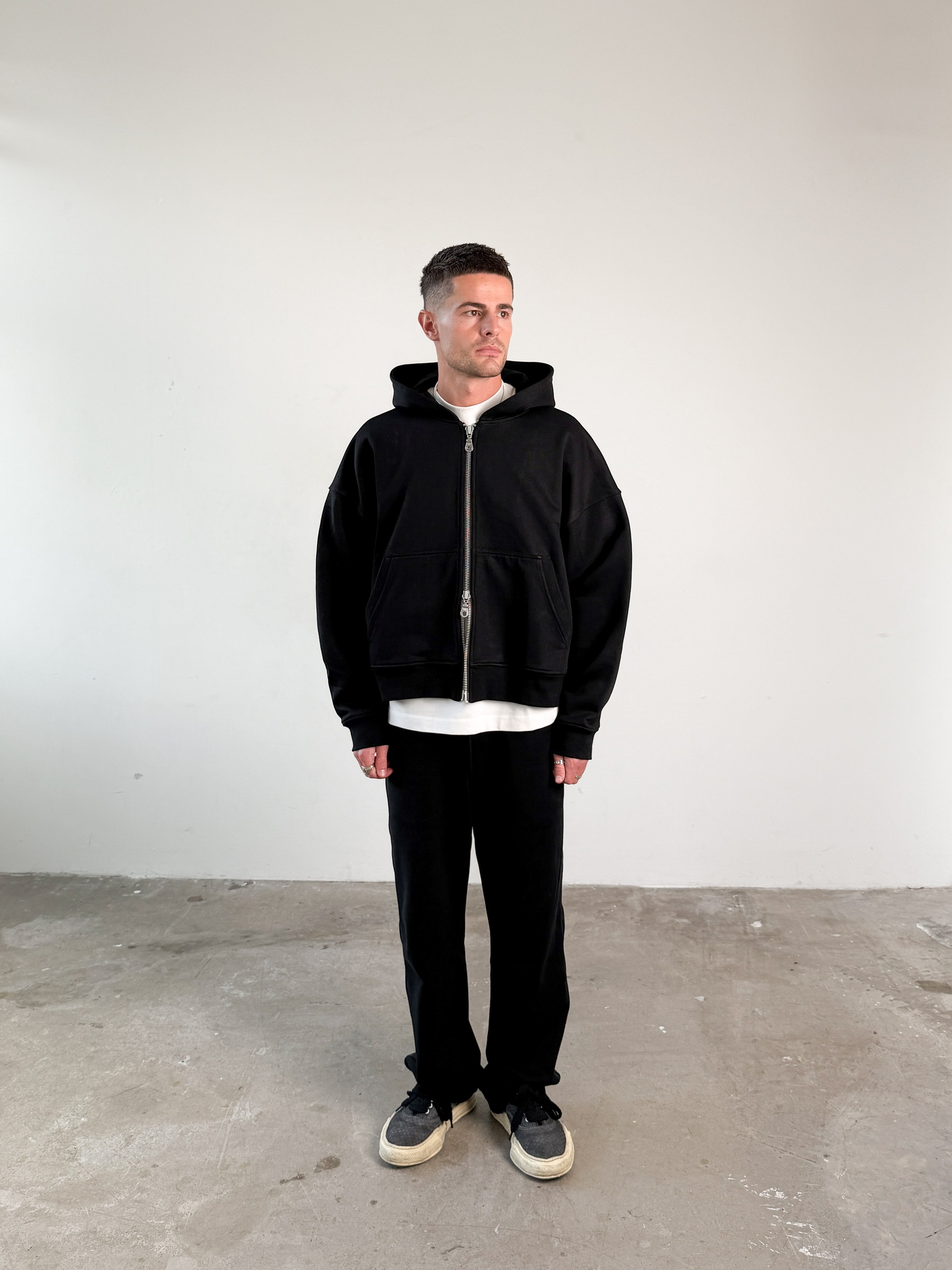 BOXY ZIP UP HOODIE – MONOSTUDIO
